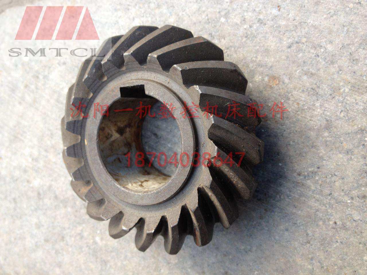 北京第一机床厂 X6132X62W 铣床螺旋伞齿轮立铣头Z19内径40高35