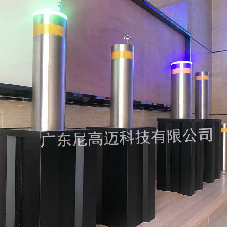 LED警示灯液压半自动升降柱止车器路面路桩伸缩圆柱路障厂家现货