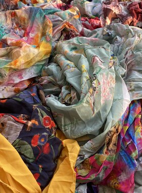 印花真丝双绉弹力素绉缎电力纺双乔零头布100%桑蚕丝布料称斤处理