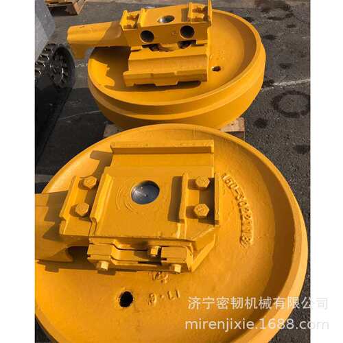 推土机全车配件DH16/DH17引导轮总成114F-40-01000