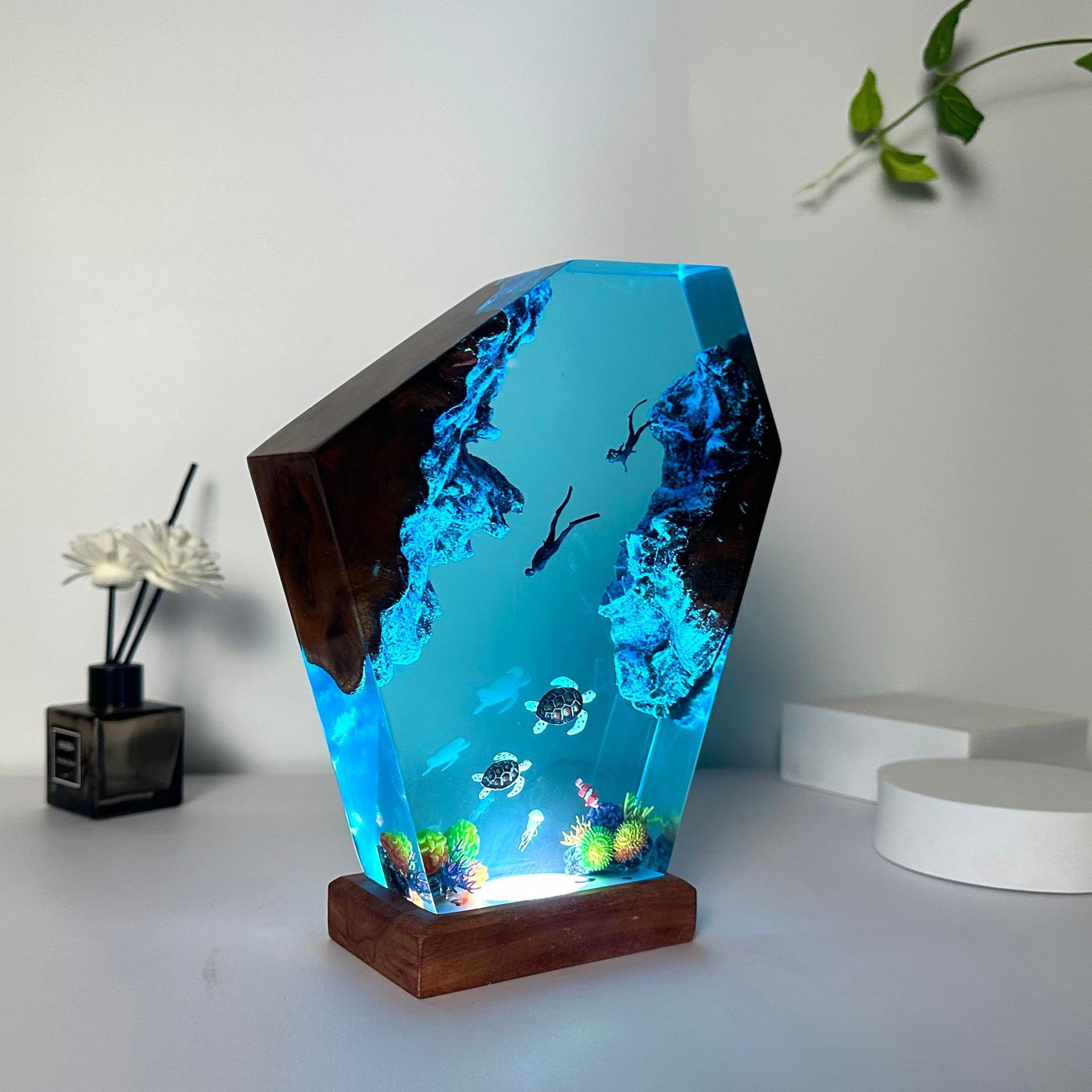 龟爸爸龟妈妈小龟树脂木灯 环氧树脂海洋灯 潜水员主题儿子礼物