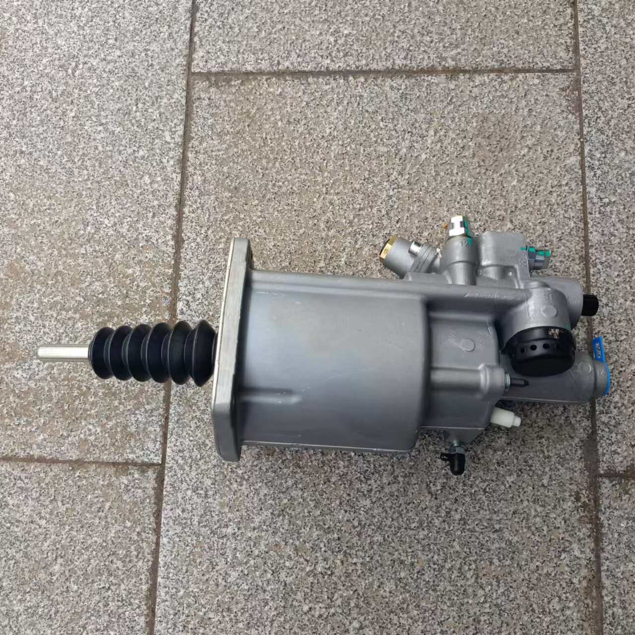 陕汽重卡配件 德龙f2000F3000离合器油管离合器分泵16080930100
