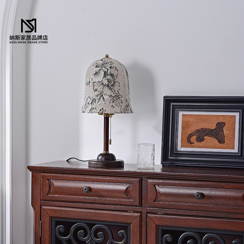新款法式复古实木台灯怀旧中古风客厅民宿布艺氛围灯卧室床头灯
