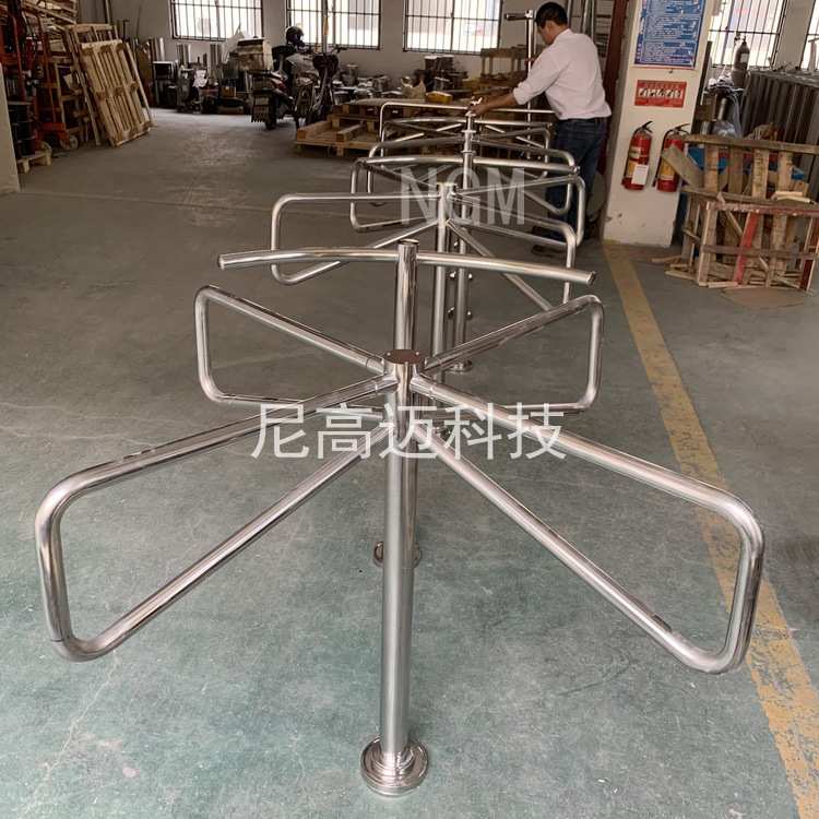 厂家直供单向导流器 人行道出口禁行门 半高十字不锈钢旋转单向门