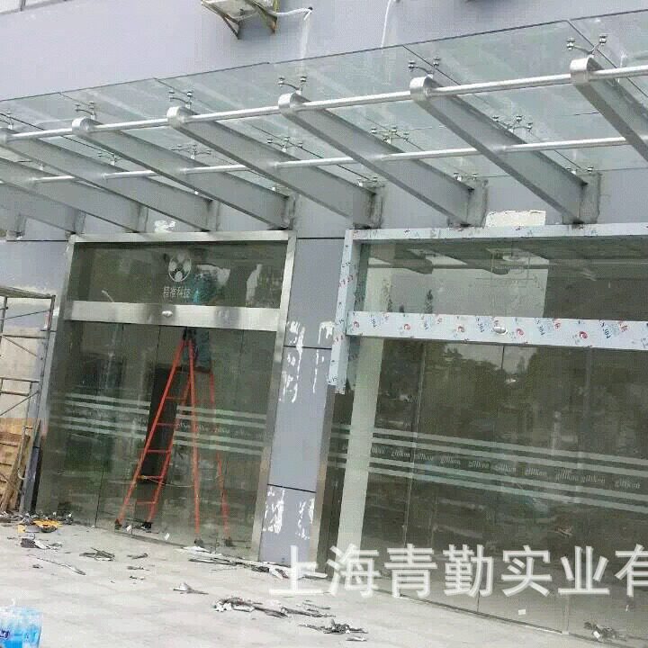 厂家供应钢结构雨棚、地库出路口、门头玻璃雨棚