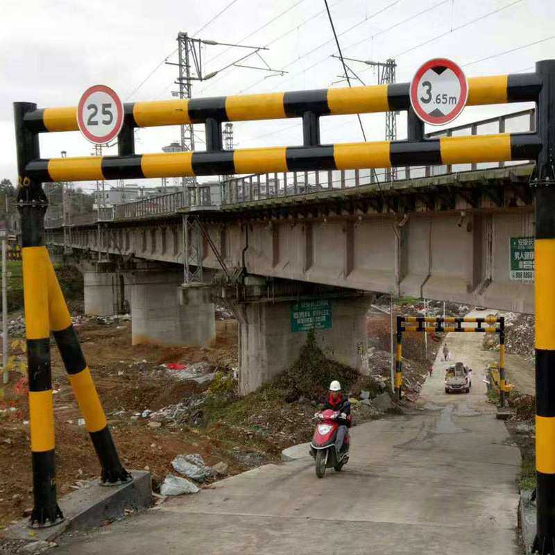 厂家定制单悬臂交通标志杆 道路反光安全警示指示牌 交通标志牌