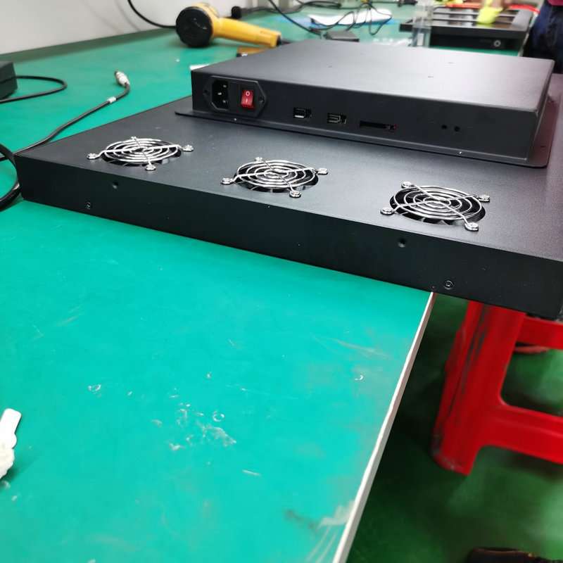 27寸24V供电户外高亮机器人壁挂显示器HDMI信号1000cd广告机