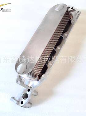PC200-3挖掘机6D125发动机机油冷却器总成6150-61-2123
