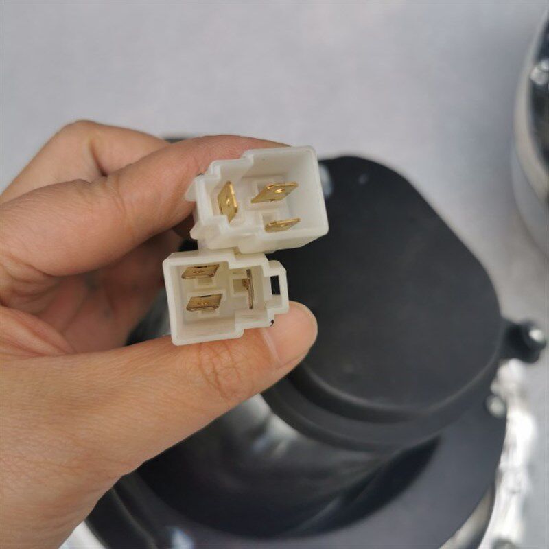 金博恒阔陆威昂驰珠峰盛奥福盛隆电动四轮车前大灯转向行车灯