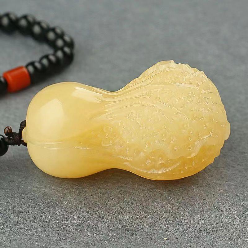 天然米黄玉貔貅手把件直播高货黄玉白菜福猪金蟾玉器文玩把件