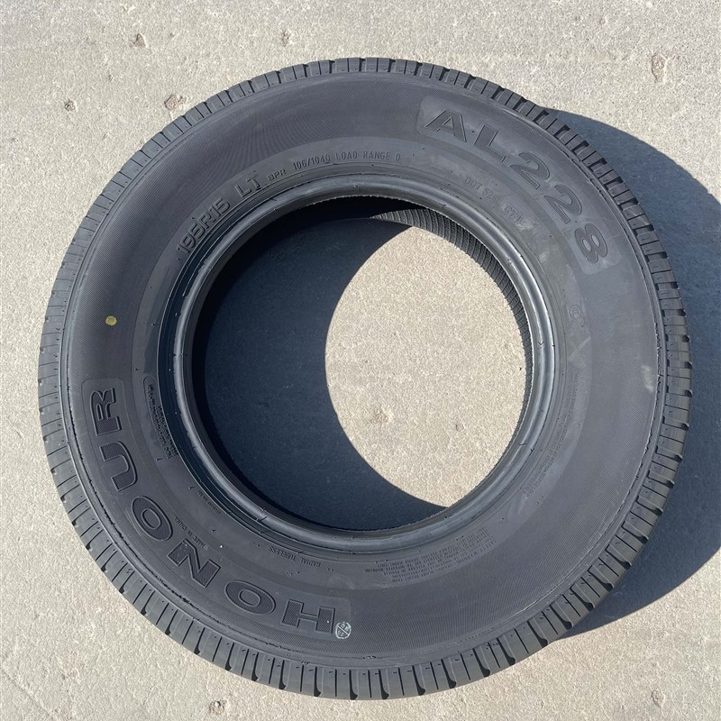 轮胎 195R15 LT 8PR 货车轮胎 面包车轮胎 载重 加厚