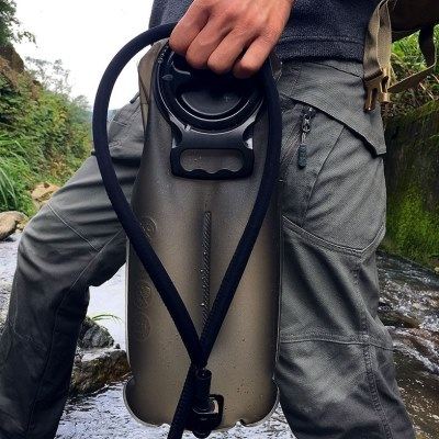 户外战术背包水袋骑行水壶2升3升便携大容量折叠野营徒步登山装备,户外/登山/野营/旅行用品,塑料水袋,淘宝优惠券,粉丝福利购,淘宝优惠卷