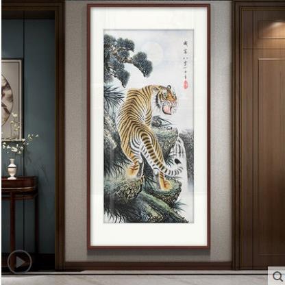 老虎猛虎上山图挂画国画玄关装饰画走廊尽头挂画竖版背景墙壁画