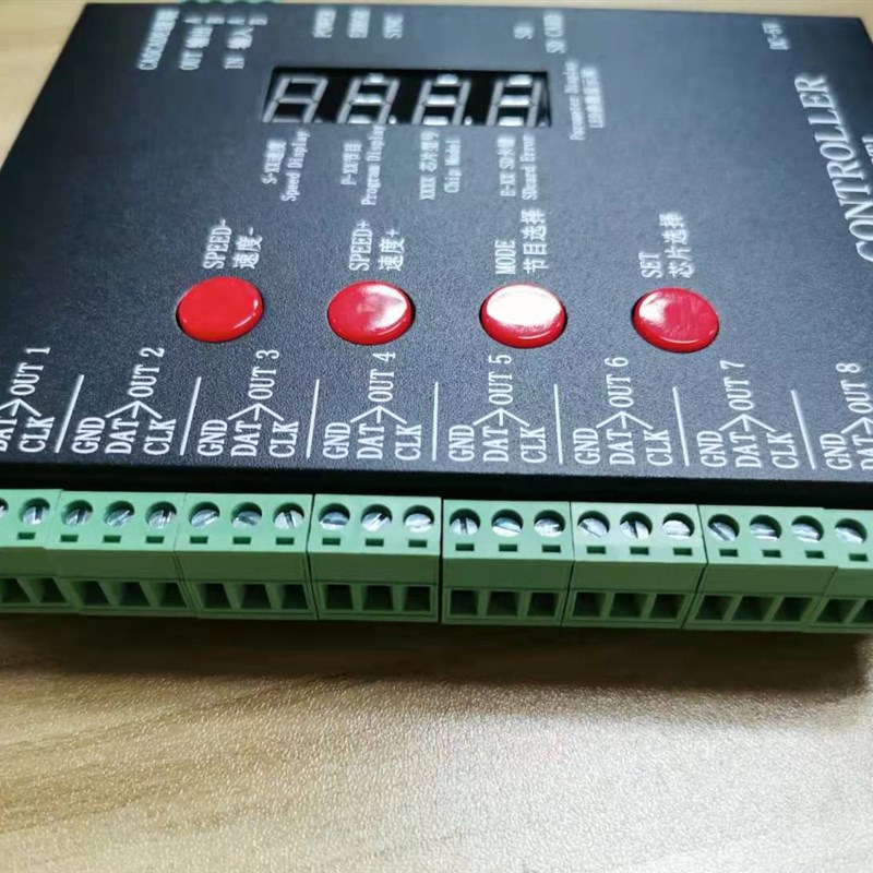 LED全彩L制器K-80D0TTL SD卡八口多台同步控制控P01903幻彩灯串