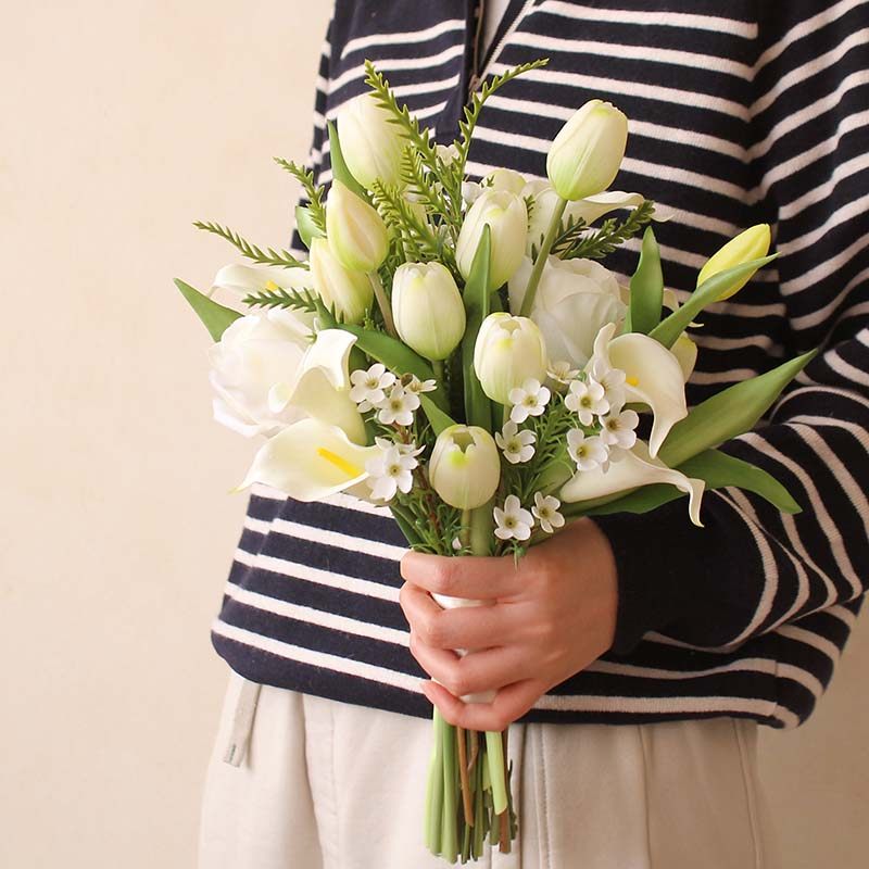 仿真花新娘婚礼拍照手捧花影楼结婚摄影手感郁金香傲梅花束领证花