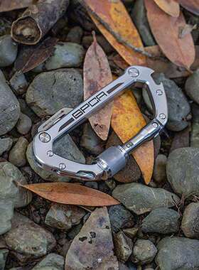 Carabiner GPCA多功能登山扣钥匙扣螺丝开瓶扳手工具刀户外便携