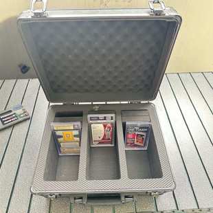 35PT评分卡大容量卡砖收纳盒YG球星卡游戏王卡片盒翻盖式工具箱