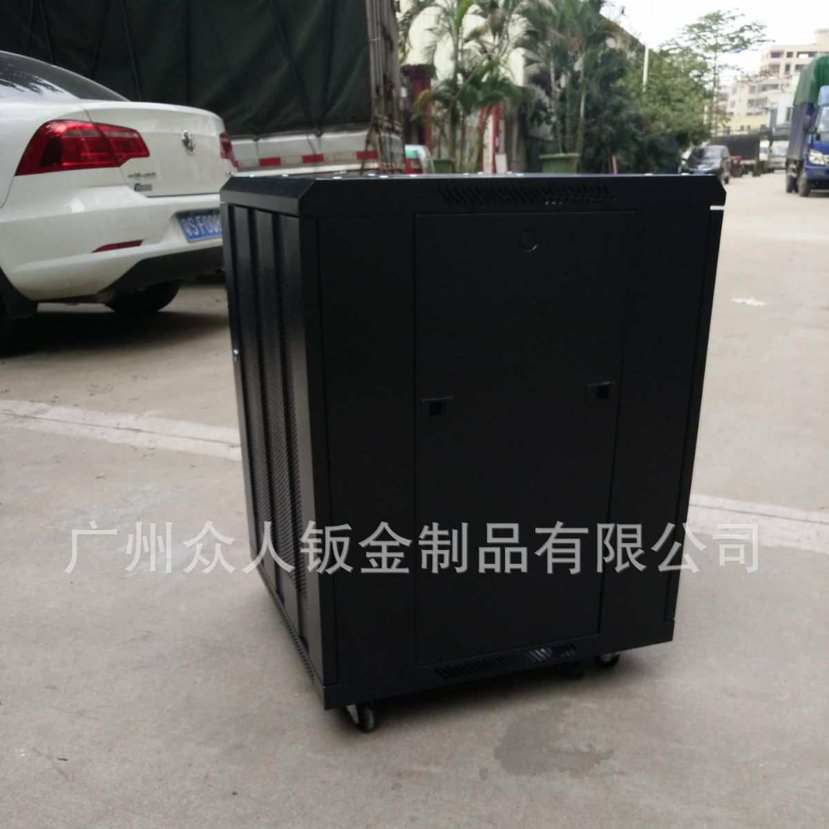 42U标准机柜网络豪华型2000*600*600厂家大量现货供应监控专用