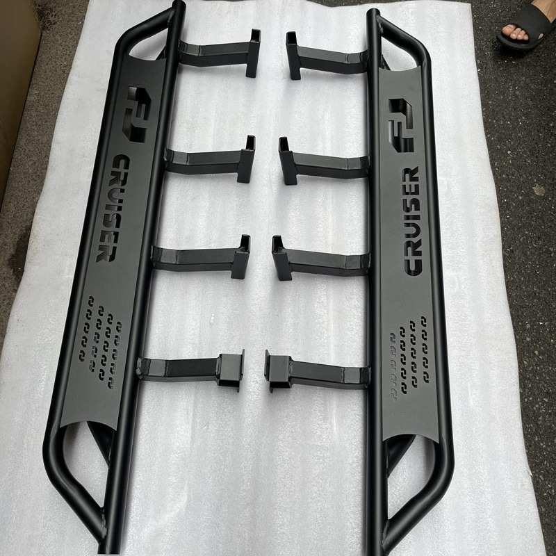 适用丰田FJ cruiser 酷路泽三管加固脚踏板大梁固定竞技款侧护杠