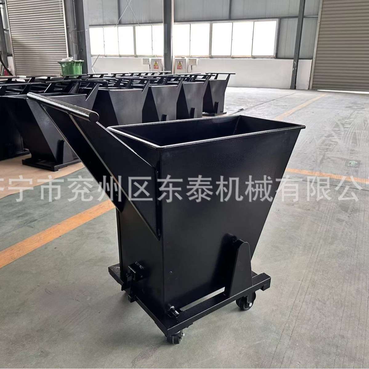 厂家加工车间收集废料工具车 机床排屑机铁屑车重型手推翻斗车