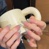 Tuge 爆闪指尖精灵极繁主义美甲 施家全华 Nail 冰雪奇缘