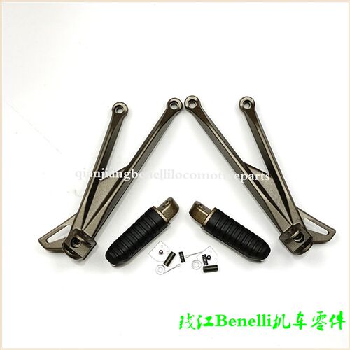 适用小黄龙BJ250-15E/TNT250前后左右脚踏蹬 搁脚脚蹬支架 橡胶皮