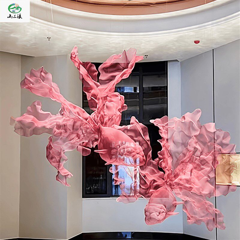 现代中式金鱼空中悬挂软装吊饰创意金属网格商场酒店开业艺术装饰