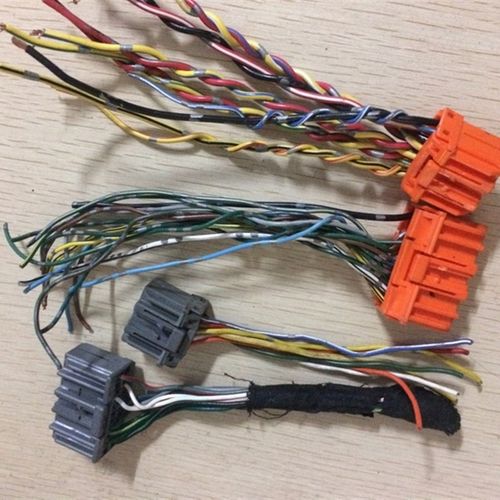 拆车功放插头功放插头各种进口拆车功放插头进口拆车功放插头