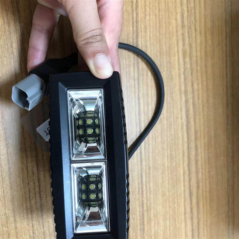 2极之光北寸方形灯4寸倒排单车灯泛光灯越野车讯号灯车尾灯长条灯