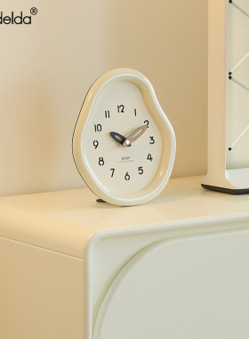 Mandelda奶油风客厅玄关入户座钟装饰品高级感电视柜时钟桌面摆件