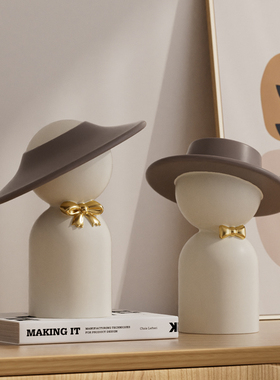 治愈系人物艺术摆件个性创意软装家居客厅电视柜高级感装饰工艺品