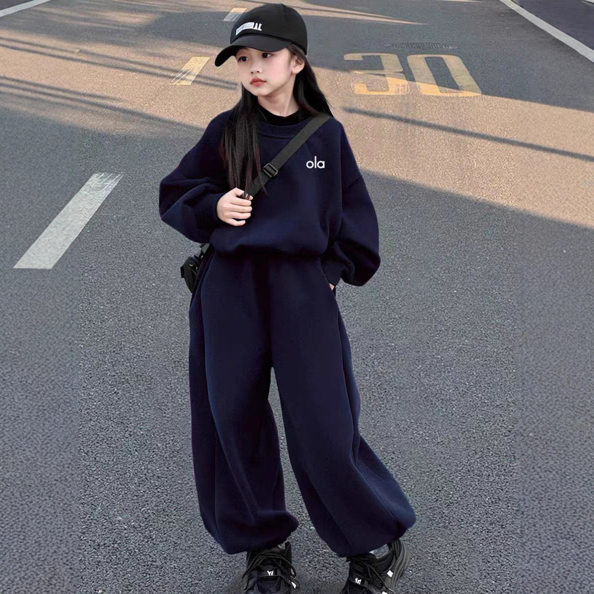 2026新款女童超好看韩系秋装儿童秋冬季加绒运动卫衣套装童装