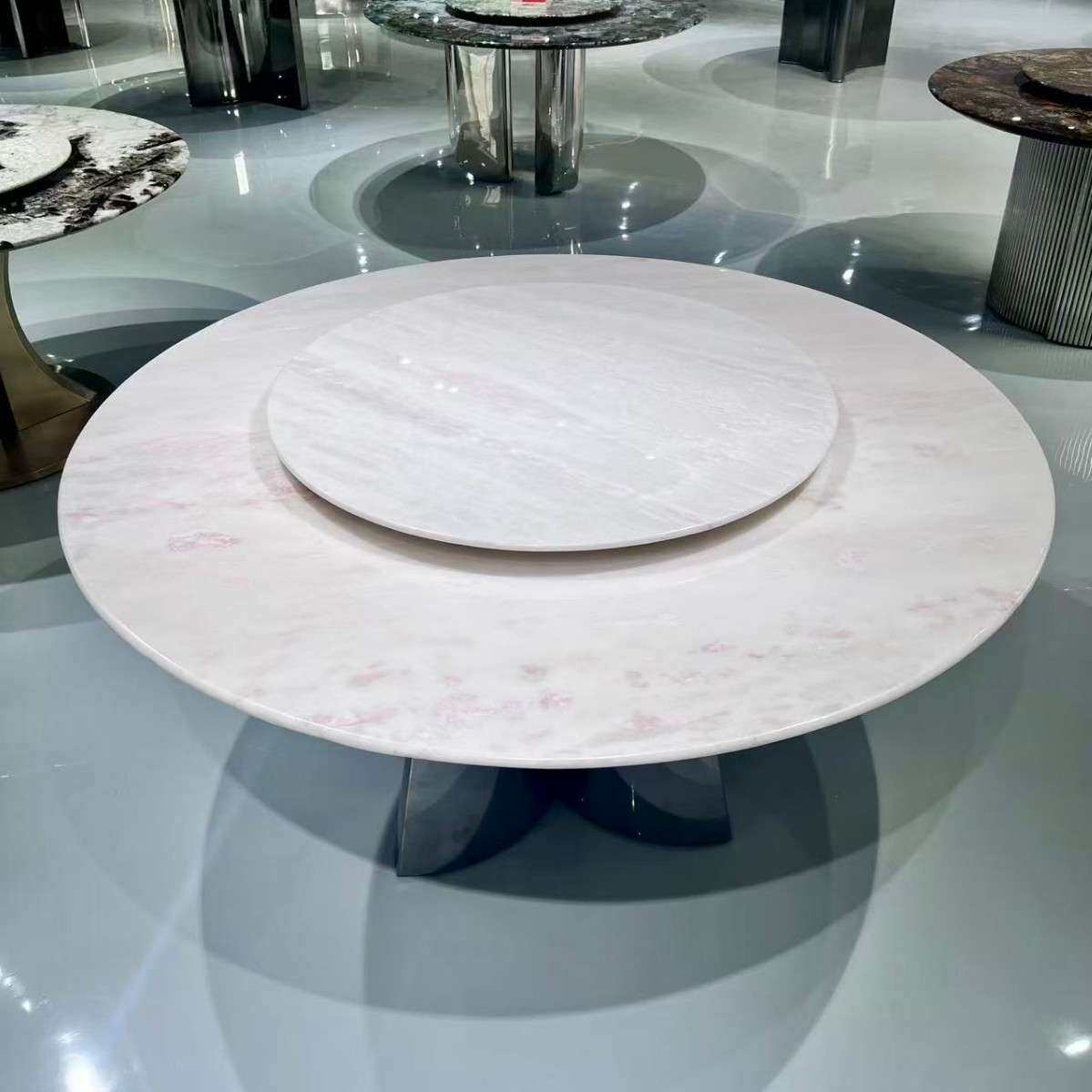 现代极简不锈钢底座粉底粉天然奢石圆餐桌意式天然大理石圆形餐桌
