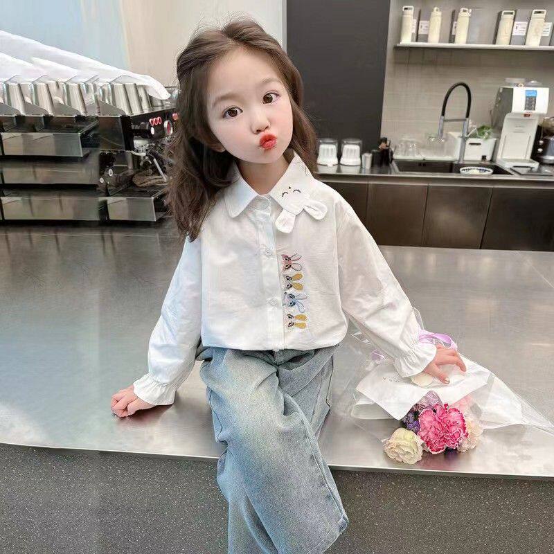 女童2026秋季长袖衬衫新款秋装女孩白色上衣秋款宝宝刺绣衬衣薄款