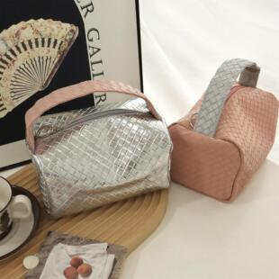 发财日杂高级感银粉拼色编织手拎包女便携小号化妆包化妆品收纳包