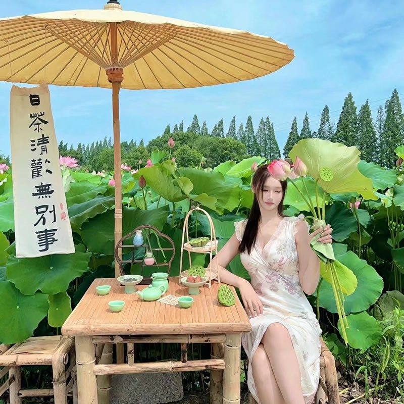 景观室外桌椅带伞休闲竹茶桌竹椅中式下午茶庭院公园景区拍照竹桌