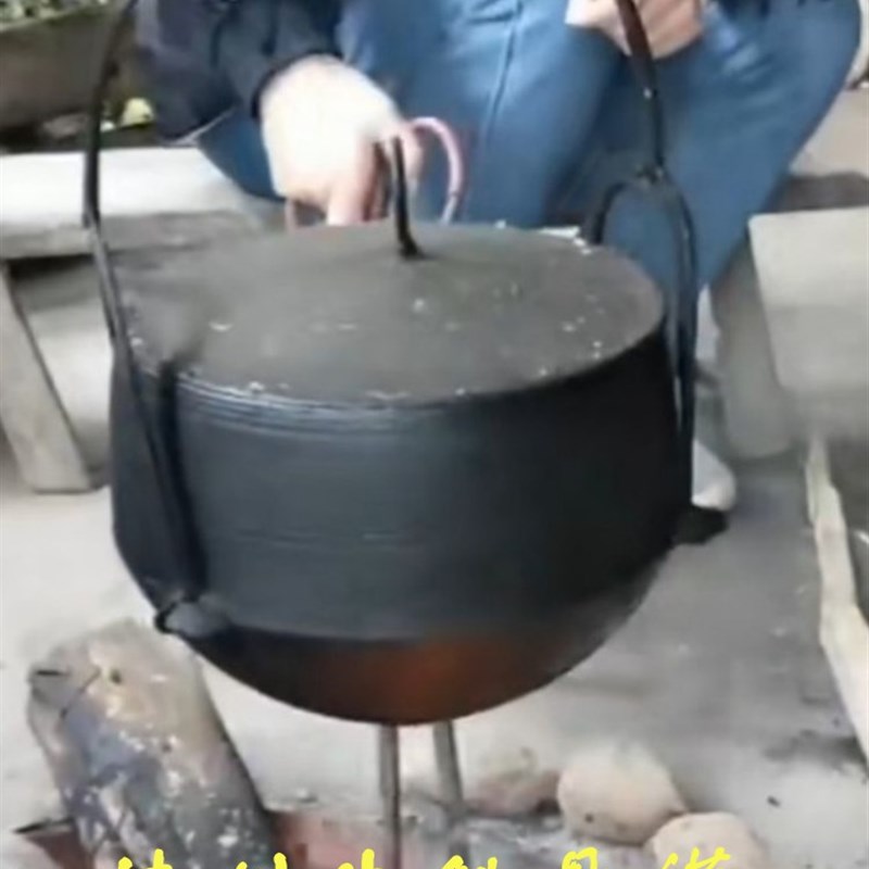 生铁鼎罐农村老式吊锅顶罐柴火生铁煮饭鼎罐鼎锅加厚吊锅双耳鼎锅