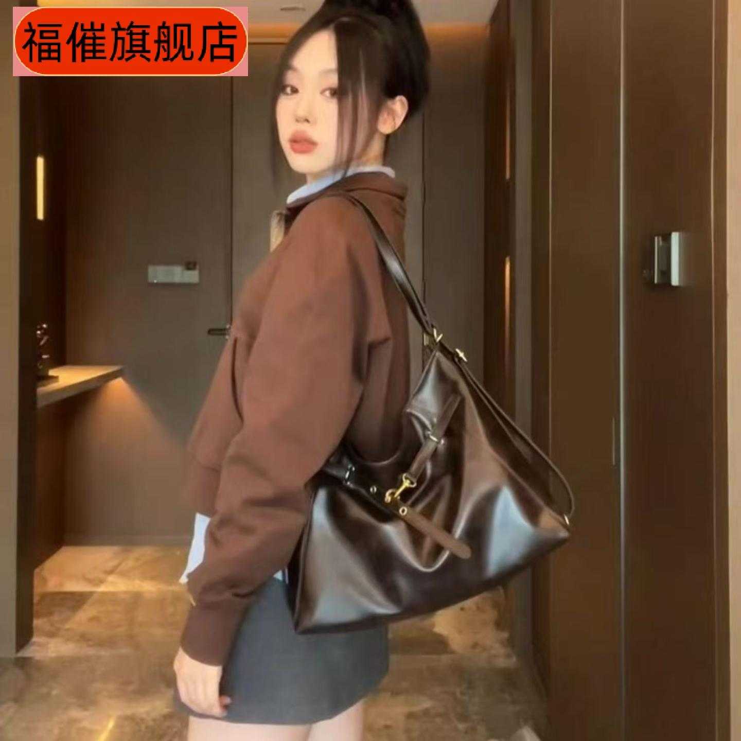 大容量春秋休闲双肩背包女通勤