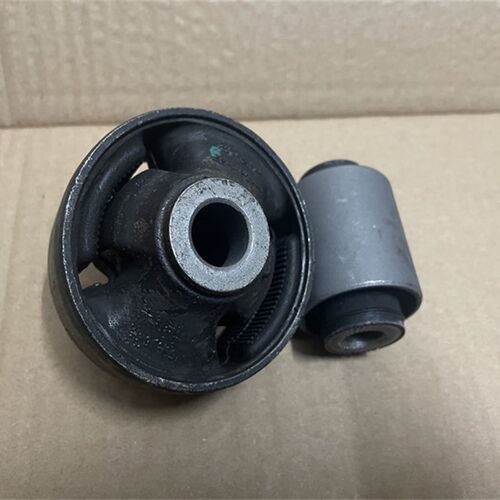 适用于现代索八ix35名图起亚智跑K5下摆臂胶套下悬挂支臂衬套原厂