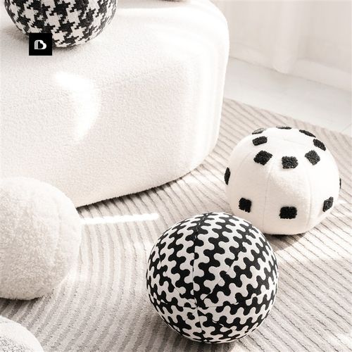 柏洛斯现代简约圆形装饰球棉麻样板间沙发配抱枕客厅高级感奶油风 - 封面