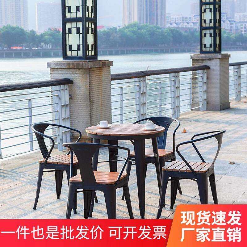 户外桌椅休闲别墅庭院花园公园露台塑木防腐木露天室外圆桌椅组合