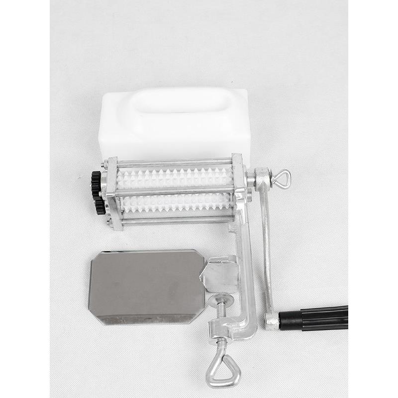 手摇嫩肉机家用小型嫩肉松肉机铸铁手动断筋机 Meat Tenderizer