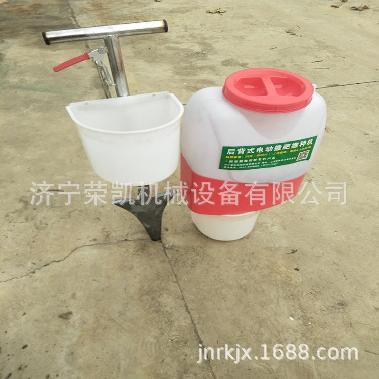 多功能铁锹追肥农具直销荣凯牌新型果树施肥器果树深层下肥器