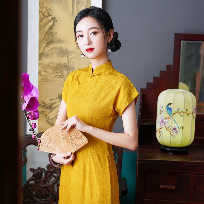 2026新款春夏姜黄色收腰显瘦复古中式连肩袖天丝棉中长改良旗袍高