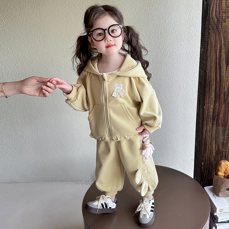 2026新款女童春秋款套装洋气时髦儿童女宝宝春装运动外套卫衣