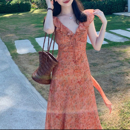 2026新款茶歇法式设计感碎花连衣裙子女装夏季小个子海边度假长裙