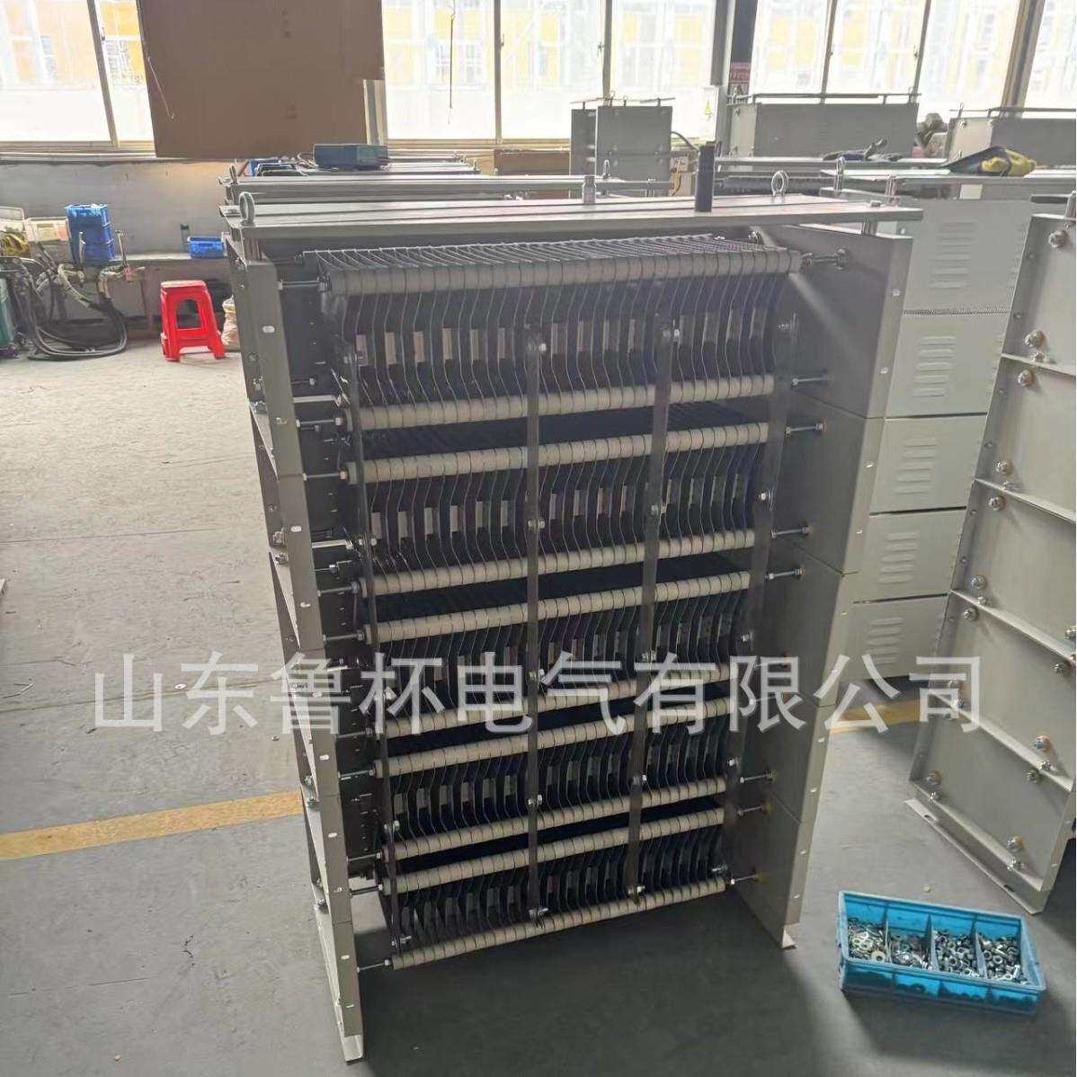 鲁杯机架式负载电阻器可以让热量迅速流向外界