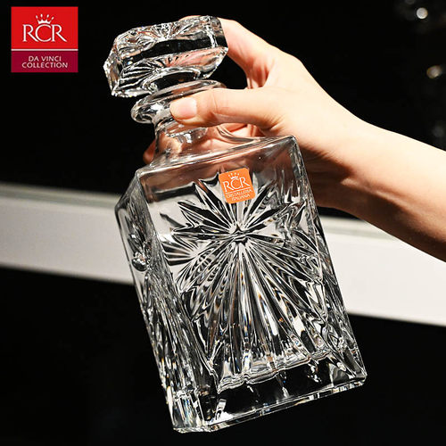 意大利RCR水晶玻璃带盖醒酒器