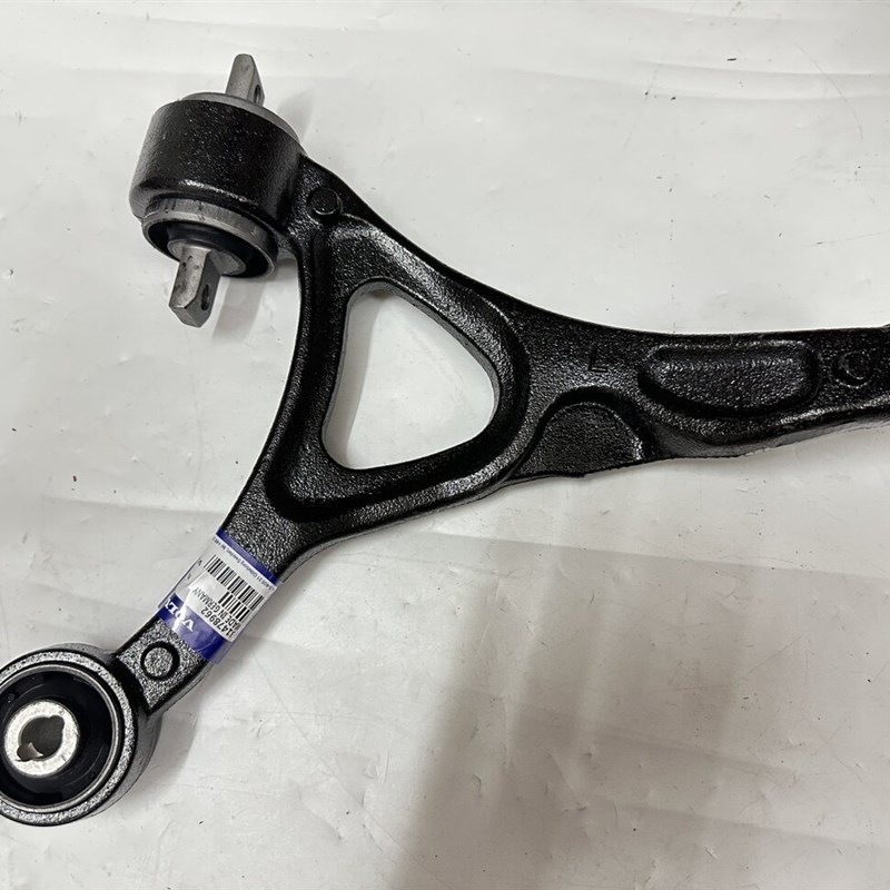 老款XC90S60S80前下摆臂控制臂下悬挂大小胶套衬套球头原装