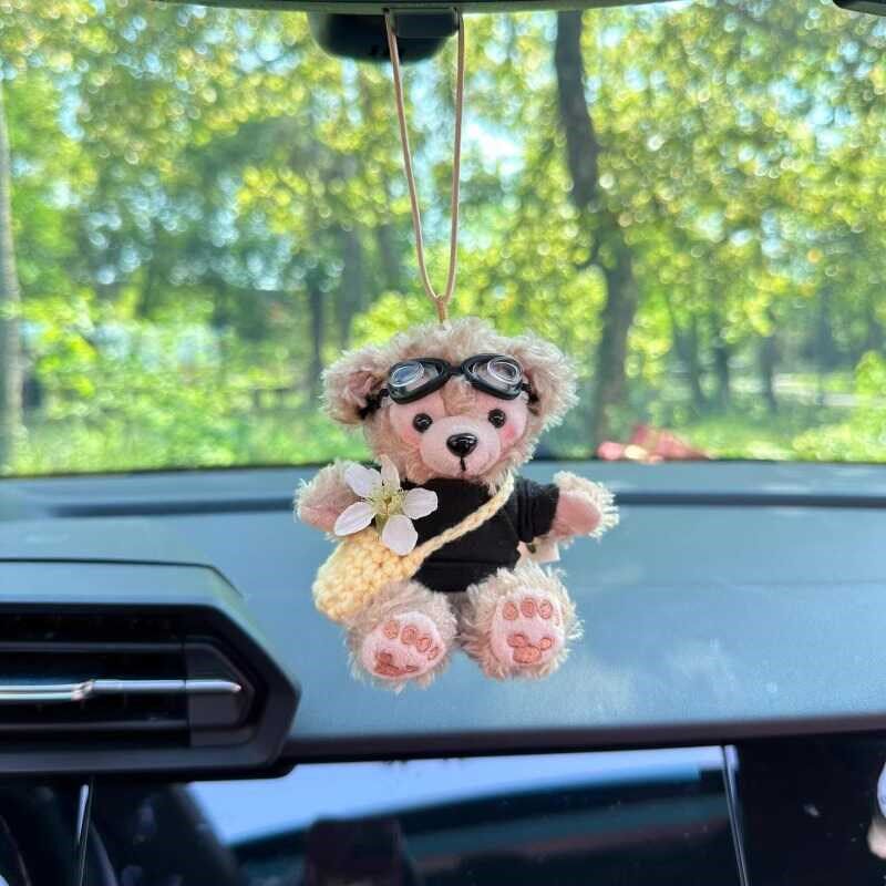 雪莉玫毛绒汽车挂件达菲公仔玩偶2024新款车内饰品吊坠车载挂饰女